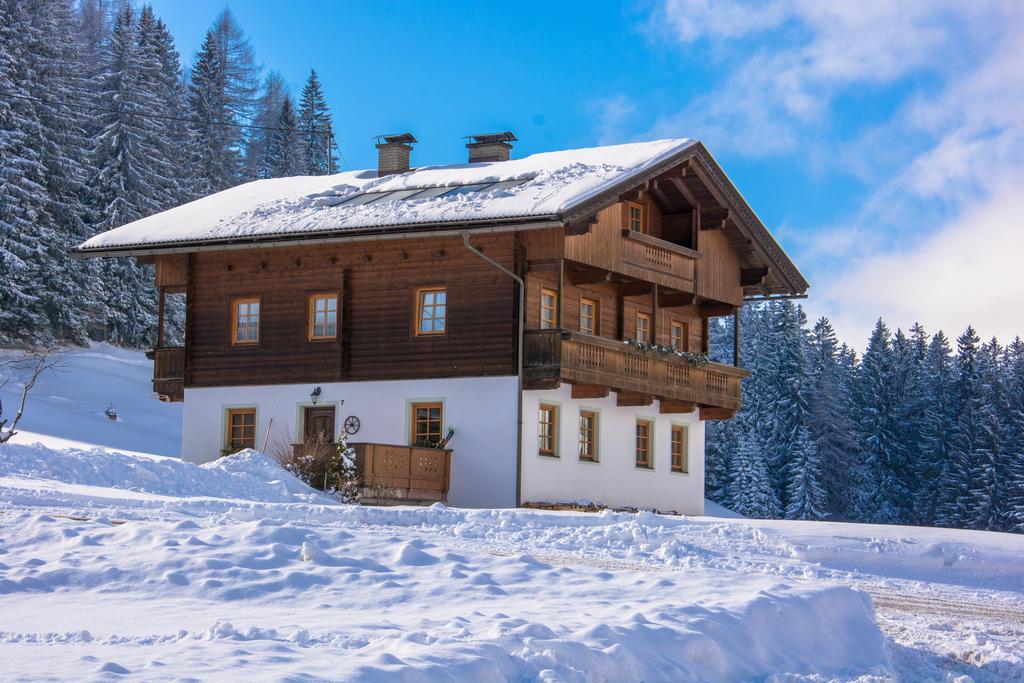 Hotel Guggenbergerhof à Maria Luggau Extérieur photo